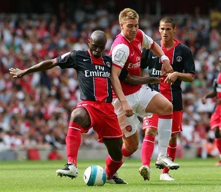 杰伦格林破55年纪录 超越姚明成火箭新传奇.